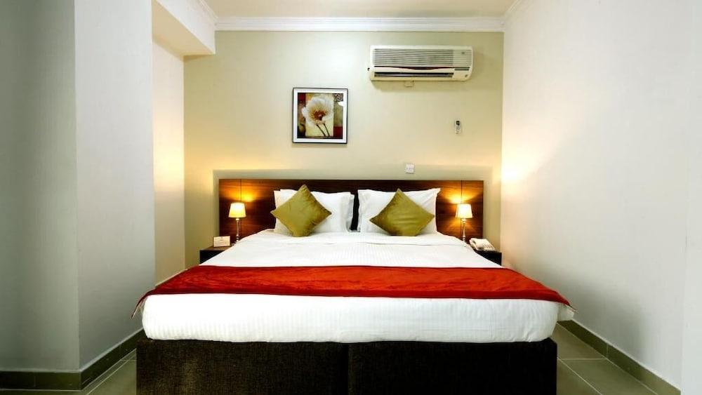 La Villa Inn Hotel Apartments Doha Exterior photo